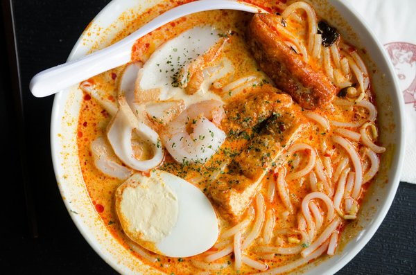 What's the Key to a Perfectly Balanced Malaysian Laksa with Coconut Curry Broth?